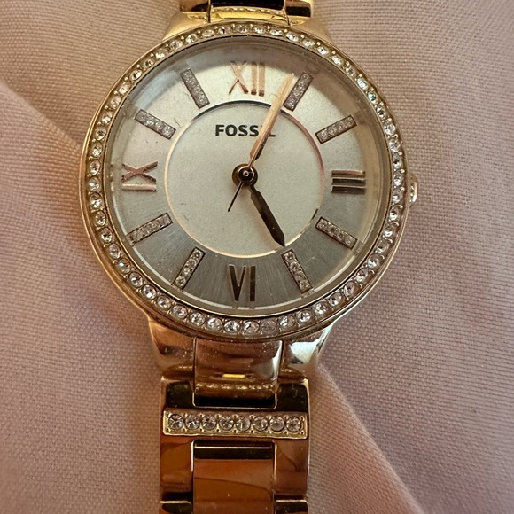 Rose gold watch main image 5